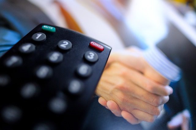 Ne manquez plus aucun programme avec notre guide complet du programme TV IPTV !